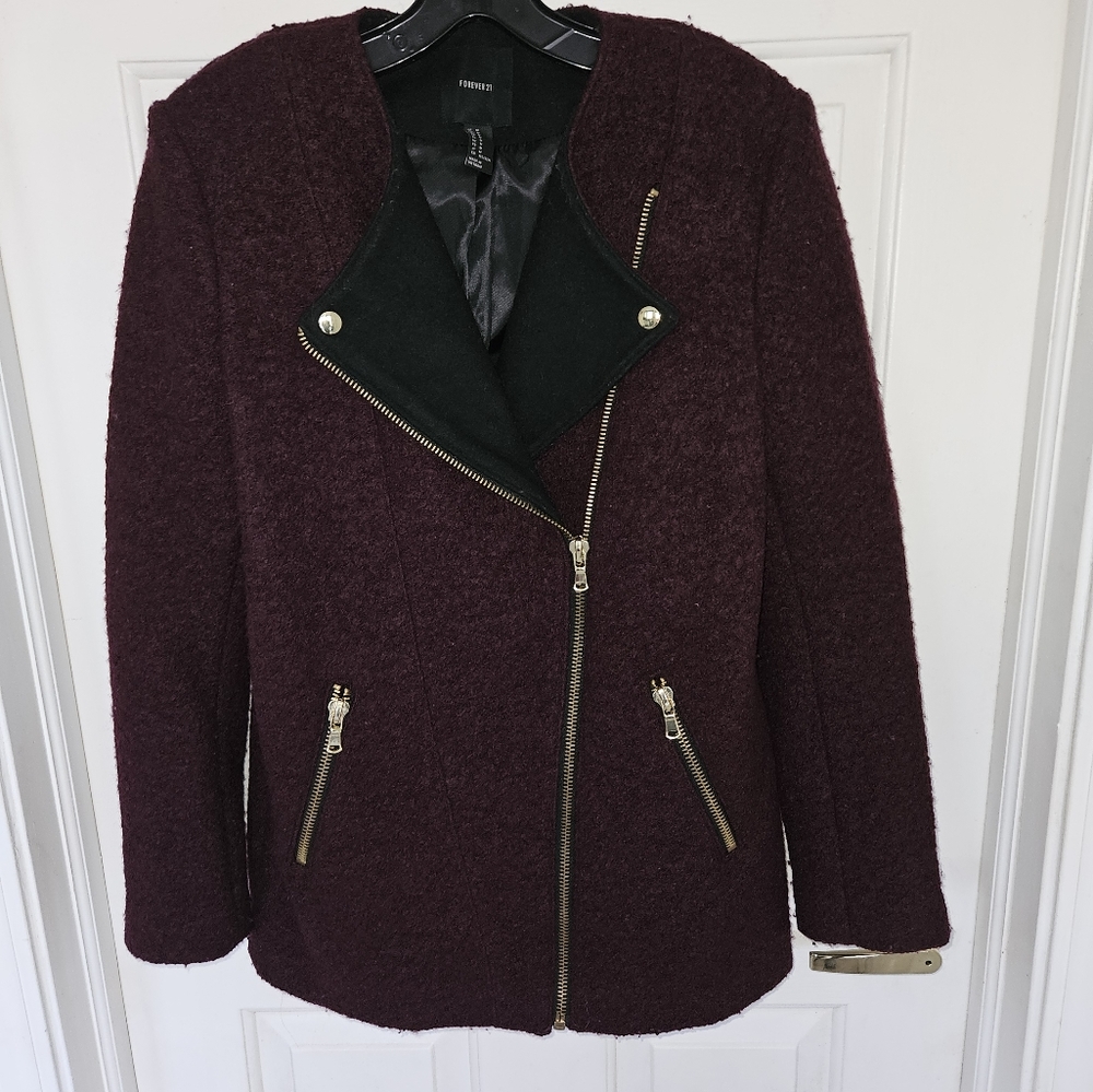 Stylish short winter coat